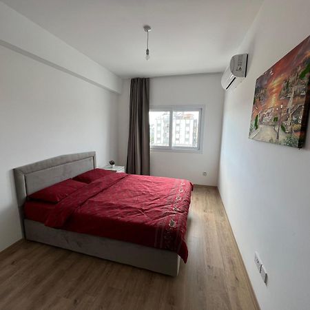 Tetris Apartment Spacious Comfortable Nicosia Værelse billede