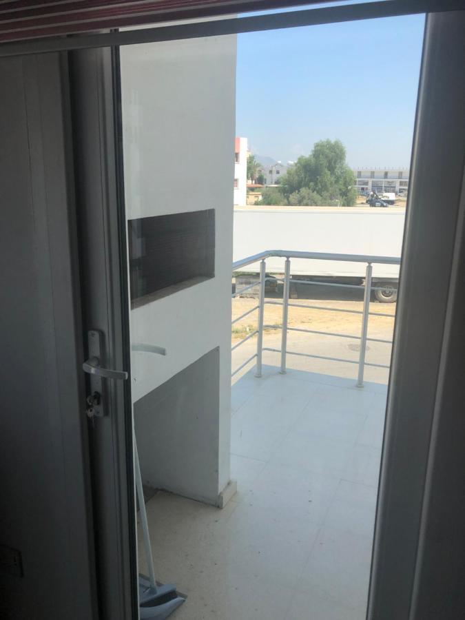 Tetris Apartment Spacious Comfortable Nicosia Eksteriør billede